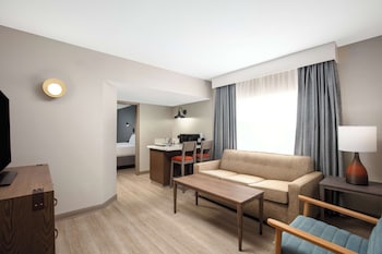 Suite, 1 King Bed, Non Smoking, Balcony (Walk-in Shower;with Sofabed)