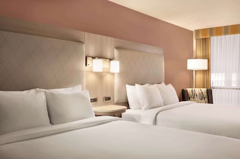 Room, 2 Queen Beds, Non Smoking