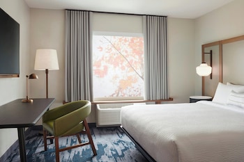 Room, 1 King Bed, Hearing Accessible