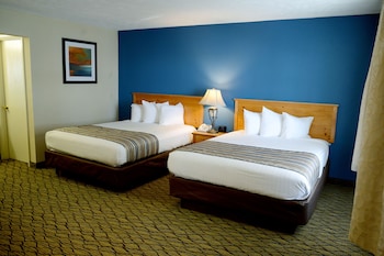 Standard Room, 2 Queen Beds, Courtyard View