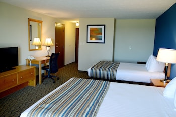 Standard Room, 2 Queen Beds, Courtyard View
