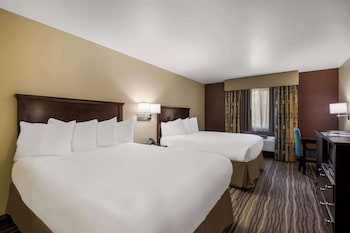 Standard Room, 2 Queen Beds, Non Smoking, Refrigerator & Microwave