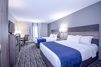 Deluxe Suite, 2 Queen Beds, Non Smoking