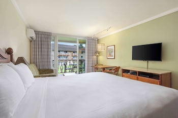 Room, Partial Ocean View