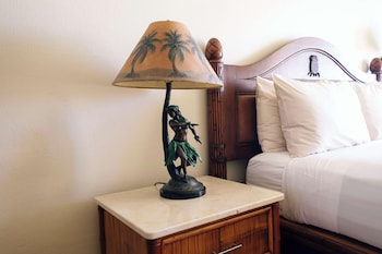 Room, Partial Ocean View