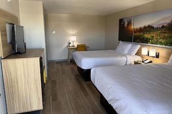 Room, 2 Queen Beds, Non Smoking