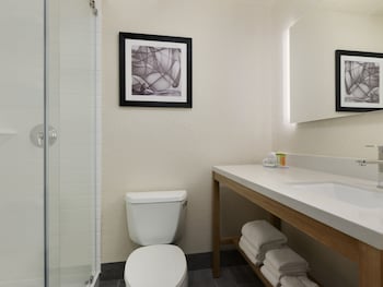 Superior Room, 2 Double Beds, Non Smoking, Pool View