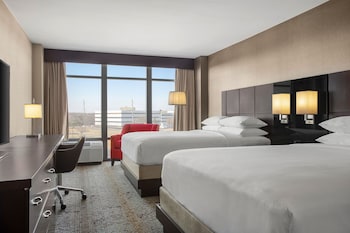 Standard Room, 2 Queen Beds (Mobility/Hearing Access, Roll-in Shwr)