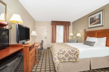 Standard Room, 1 King Bed