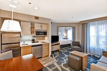 Suite, 1 King Bed with Sofa bed, Kitchen