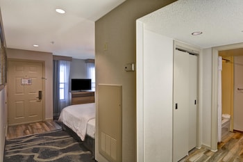 Suite, Multiple Bedrooms