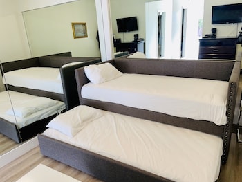 Junior Suite, 1 King Bed with Sofa bed