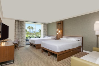 Club Room, 2 Queen Beds, Club Lounge Access, Partial Ocean View