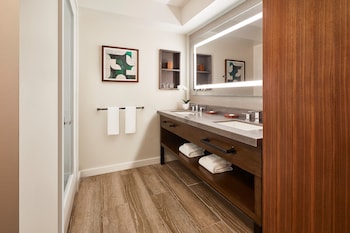 Room, 2 Queen Beds, Ocean View