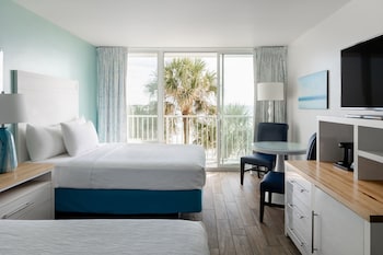 Superior Oceanfront Two Queen