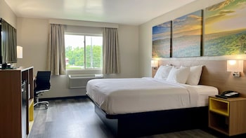 Suite, 1 King Bed, Non Smoking