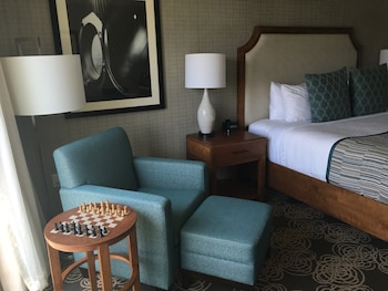 Room, 2 Queen Beds, Marina View