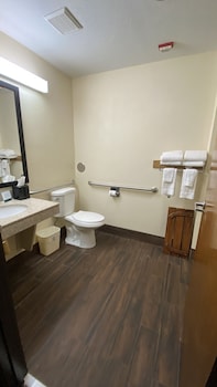 Room, 2 Double Beds, Accessible, Non Smoking (Mobility, Tub w/ Grab Bars)