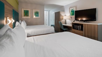 Standard Room, 2 Queen Beds, Non Smoking, Balcony