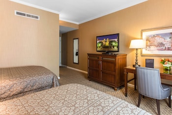 Premier Room, 2 Double Beds, Accessible