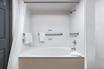 Deluxe Suite, 1 King Bed, Non Smoking