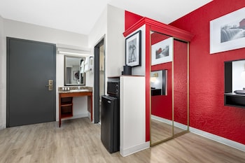 Superior Suite, 1 King Bed, Non Smoking