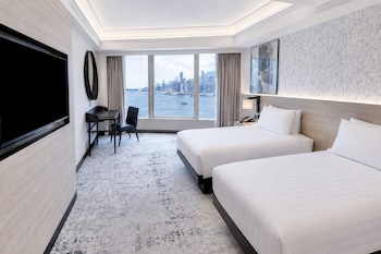 Superior Harbourview Room