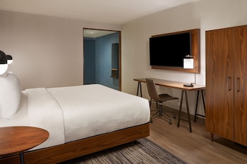 Traditional Room, 1 King Bed