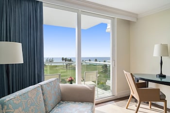 Room, 2 Queen Beds, Non Smoking, Partial Ocean View