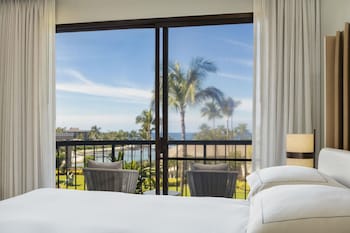 Room, 2 Queen Beds, Accessible, Ocean View (Palace, Bathtub, Newly Renovated)