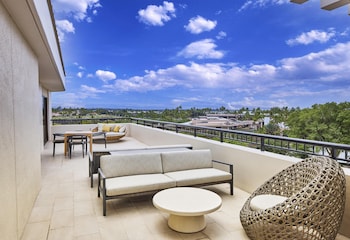 Palace Presidential Suite, 1 bedroom, Ocean View, 1 King Bed