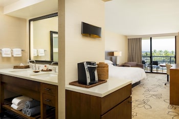 Makai Room, 1 King Bed, Ocean View