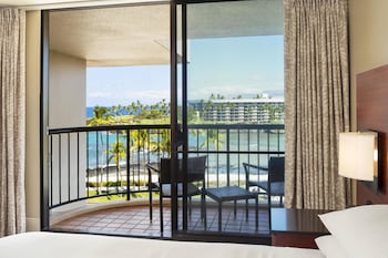 Makai One Bedroom Suite, 1 King Bed, Ocean View