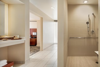 Palace Presidential Suite, 1 King Bed, Ocean View (Roll In Shower, Hearing)