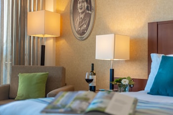 Deluxe Room, Balcony