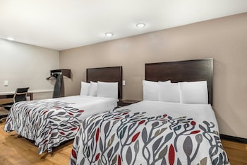 Deluxe Room, 2 Double Beds, Non Smoking, Kitchenette