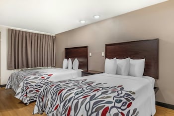 Deluxe Room, 2 Double Beds, Smoking