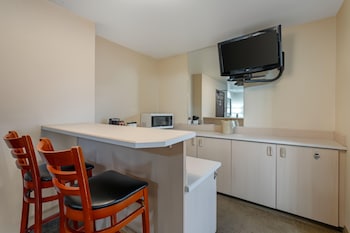 Suite (Regency)