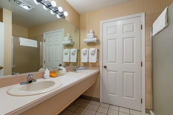 Suite (Regency)
