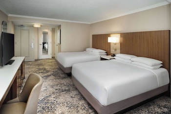 Room, 2 Queen Beds, Accessible (Hearing)