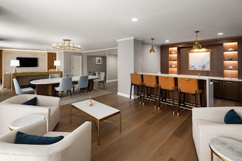 Premium Suite (Parlor, Breakfast)