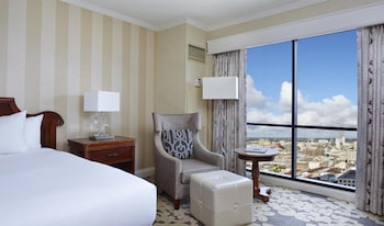 Room, 1 King Bed, Accessible (Hearing)