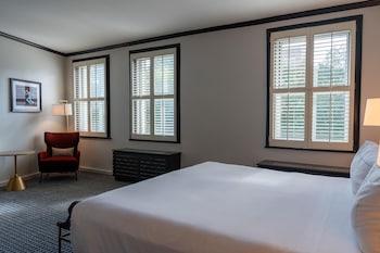 Suite, 1 King Bed