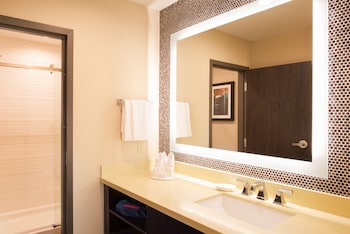 Deluxe Room, 1 King Bed