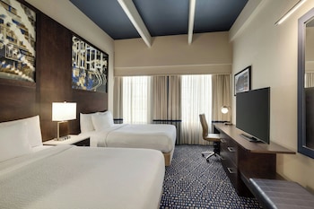 Room, Mobility Accessible (Tub, 2 King Beds)