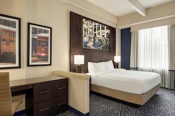 Deluxe Room, 1 King Bed