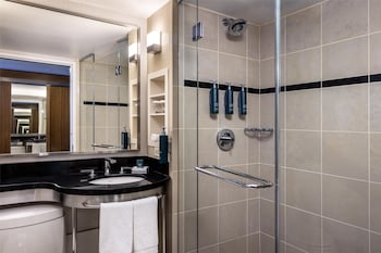Executive Suite, 1 King Bed, Accessible (Hearing)
