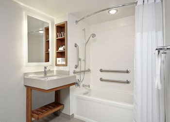 Premier Room, 2 Double Beds, Corner