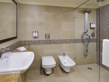 Royal Suite, 2 Bedrooms, Accessible