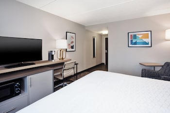 Standard Room, 1 King Bed